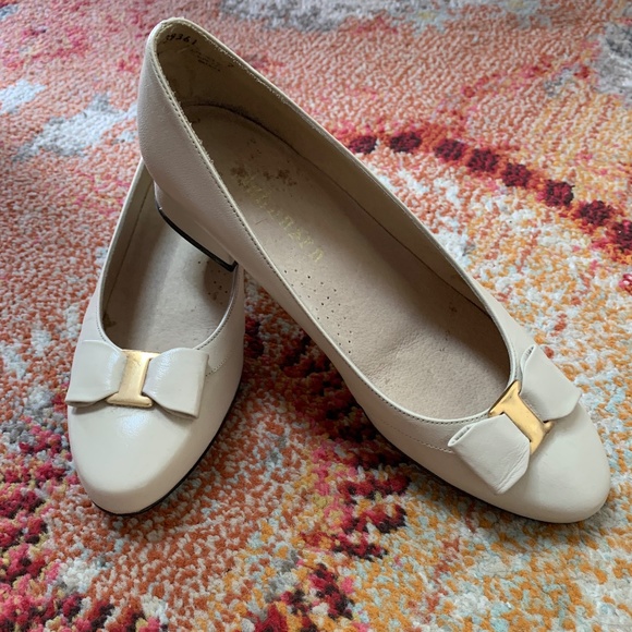 Johansen Shoes - Ivory Dress Shoes with Buckle